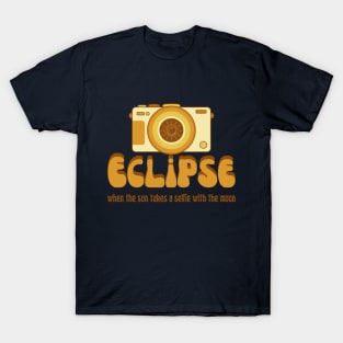 Lunar or solar eclipse photography. Vintage/retro selfie. T-Shirt